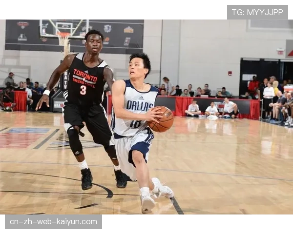 日本队富坚勇树组织 老将控卫经验丰富